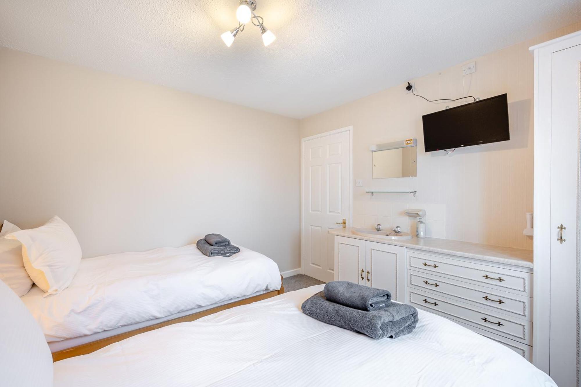 Elvington Cottage - Family-Friendly Cheerful House At The Heart Of The Cotswolds Bourton-on-the-Water Екстериор снимка