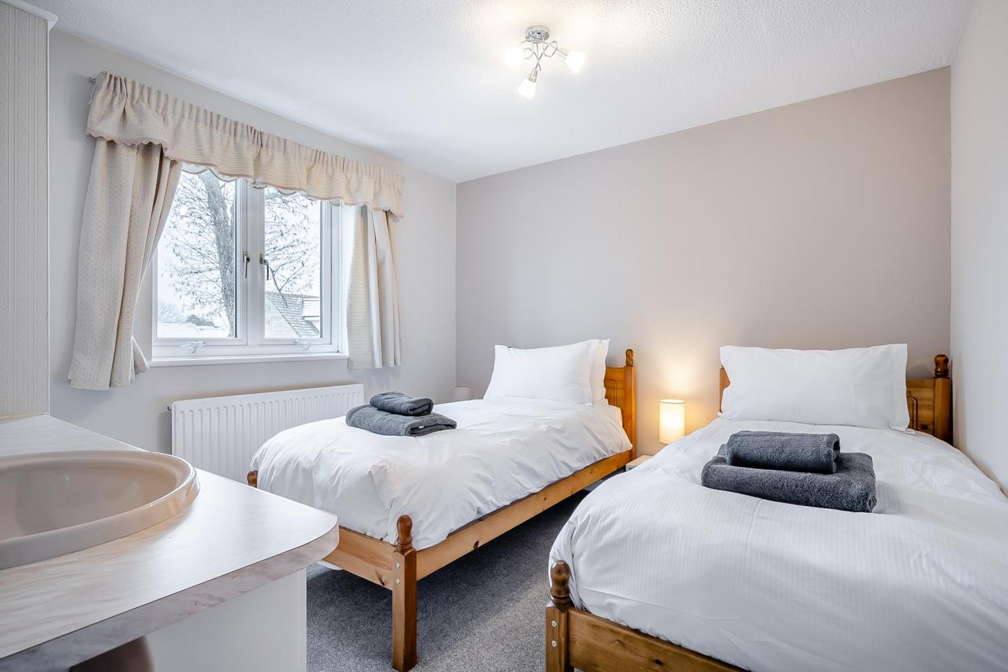 Elvington Cottage - Family-Friendly Cheerful House At The Heart Of The Cotswolds Bourton-on-the-Water Екстериор снимка